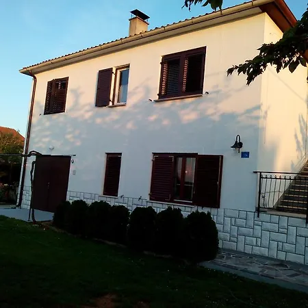 Апартаменты Gogo Умаг